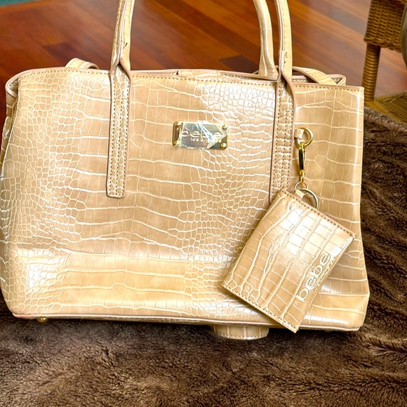 Bebe purse - faux crocodile - gold hardware - satchel or crossbody handbag - Picture 2 of 14